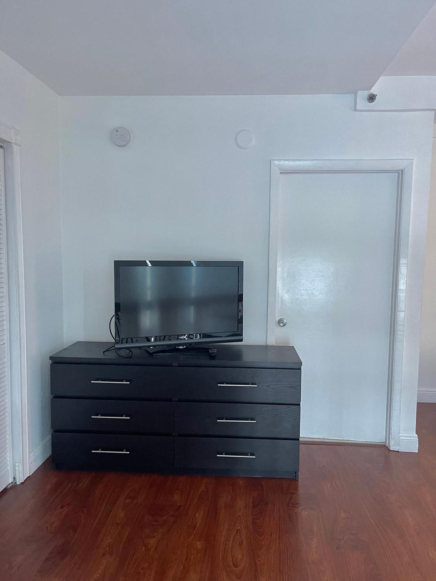 New Point Miami Beach Apartments Bagian luar foto